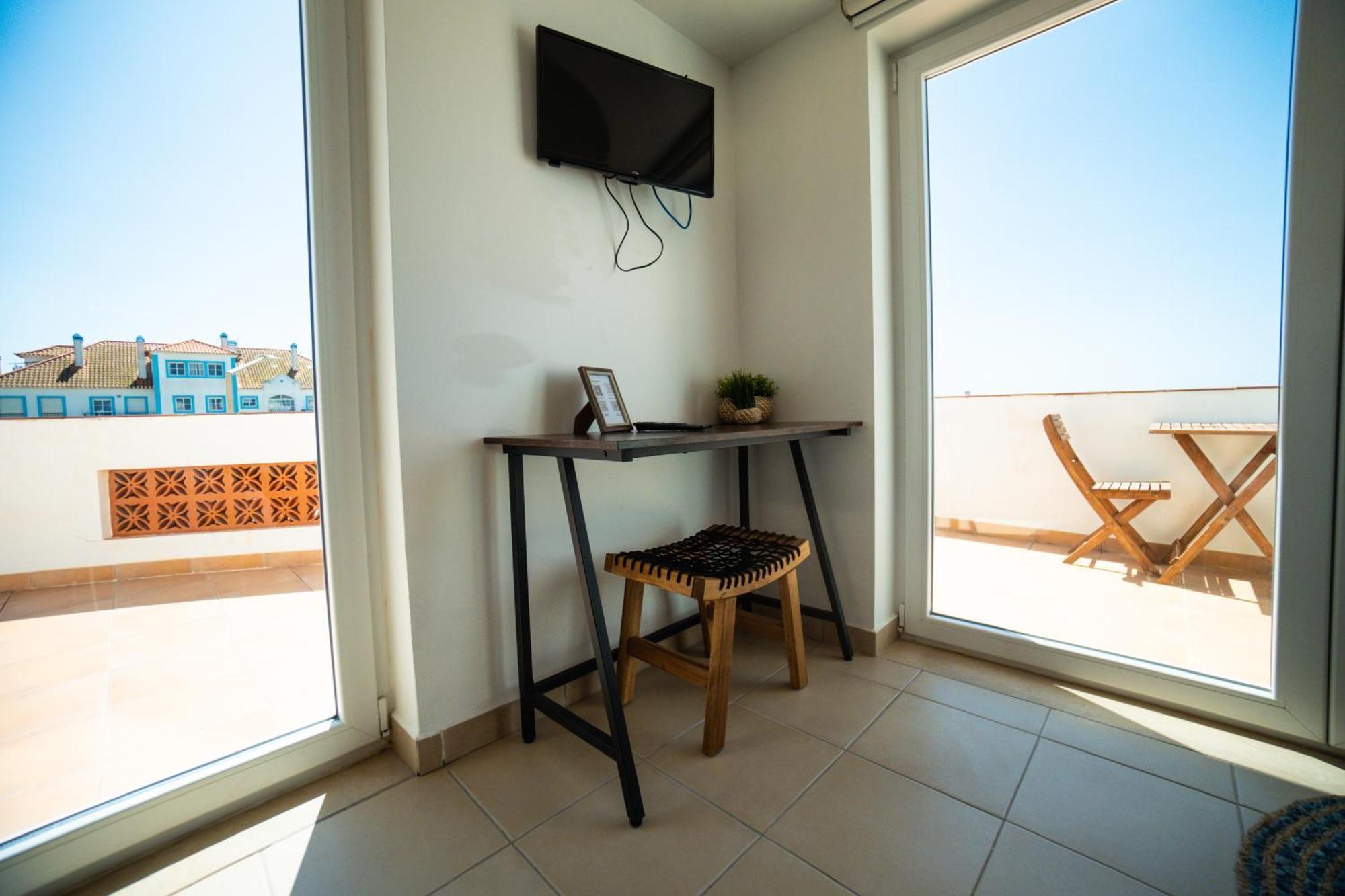 Alex Surf Hostel Đảo Đảo Baleal Ngoại thất bức ảnh