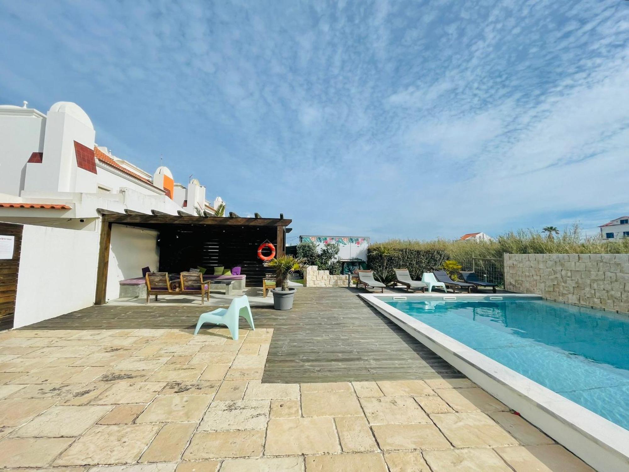 Alex Surf Hostel Đảo Đảo Baleal Ngoại thất bức ảnh