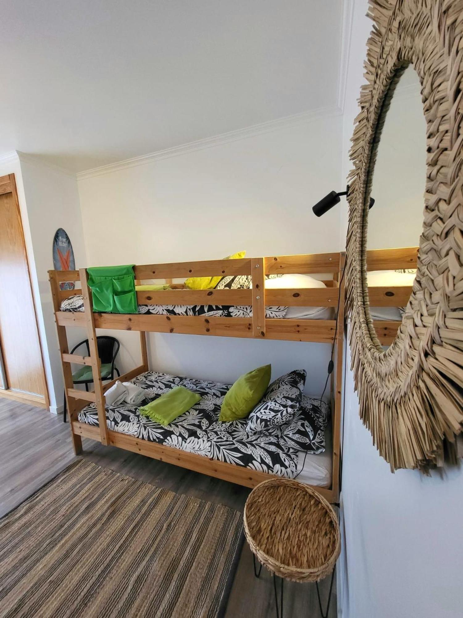 Alex Surf Hostel Đảo Đảo Baleal Ngoại thất bức ảnh