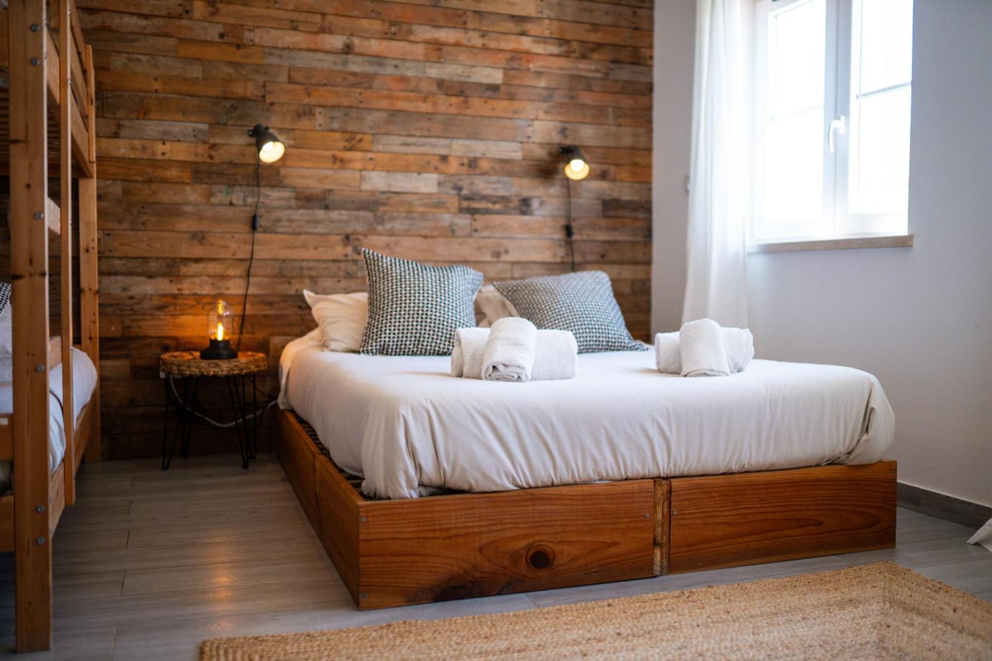 Alex Surf Hostel Đảo Đảo Baleal Ngoại thất bức ảnh
