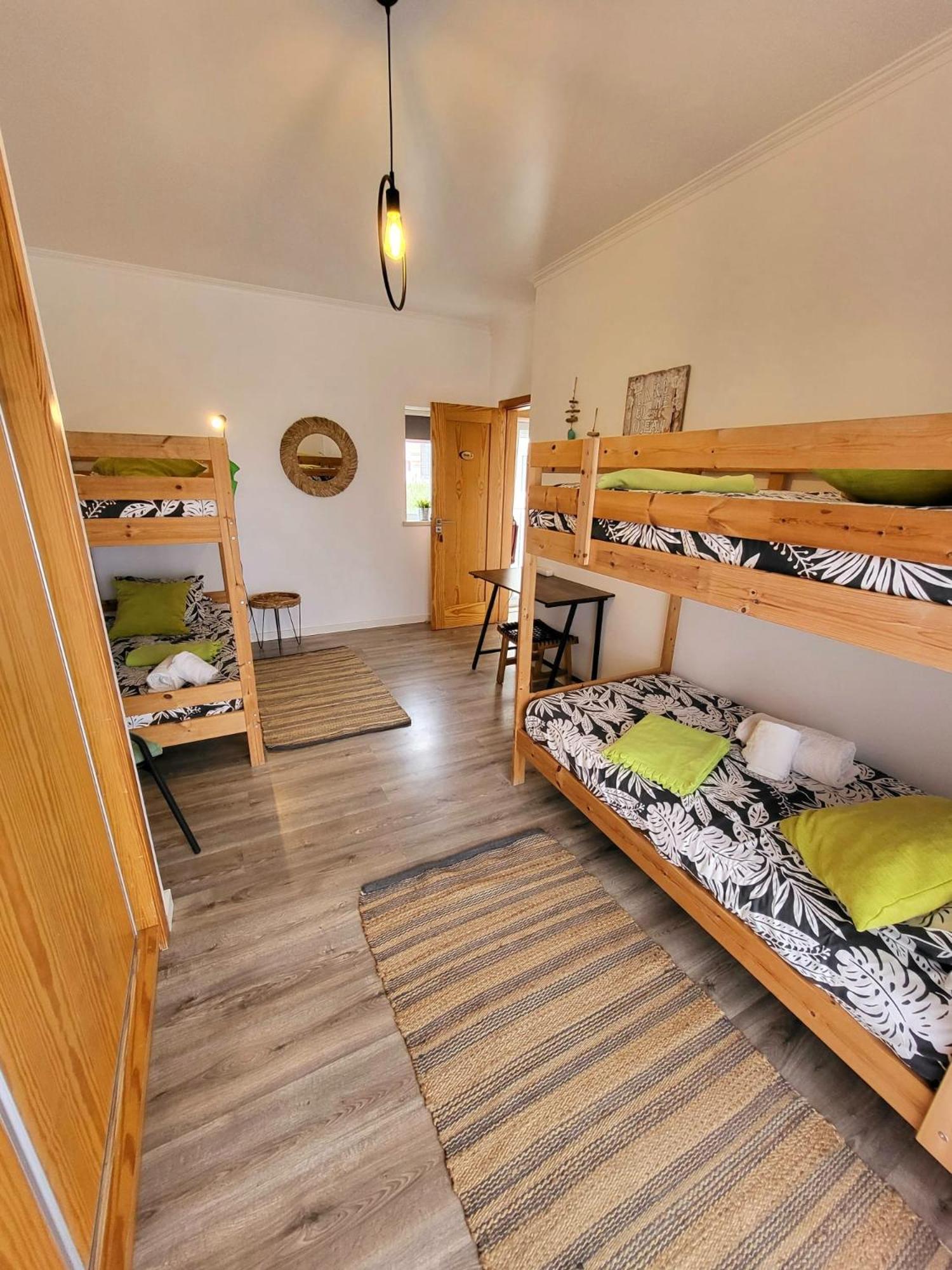 Alex Surf Hostel Đảo Đảo Baleal Ngoại thất bức ảnh
