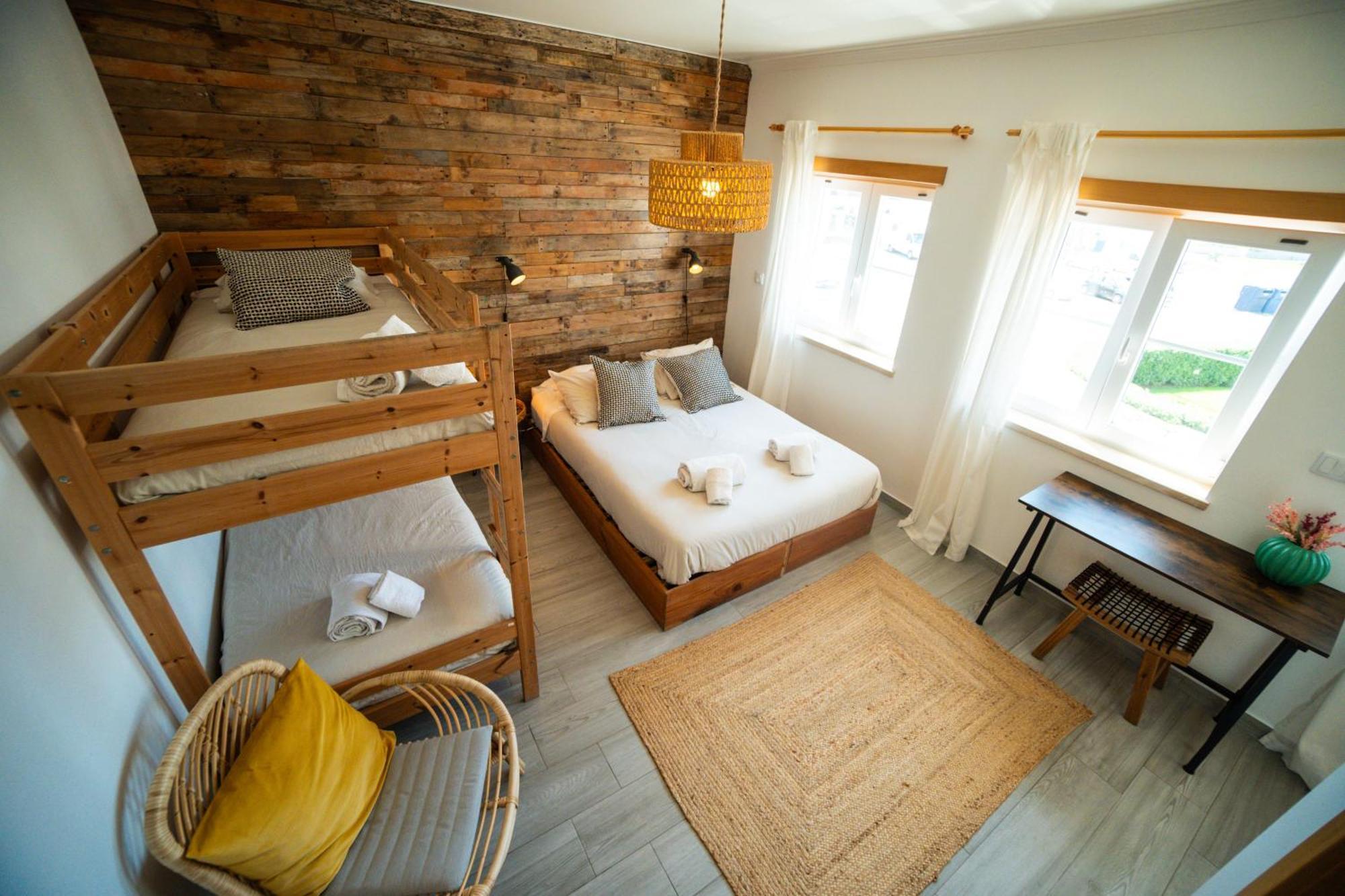Alex Surf Hostel Đảo Đảo Baleal Ngoại thất bức ảnh