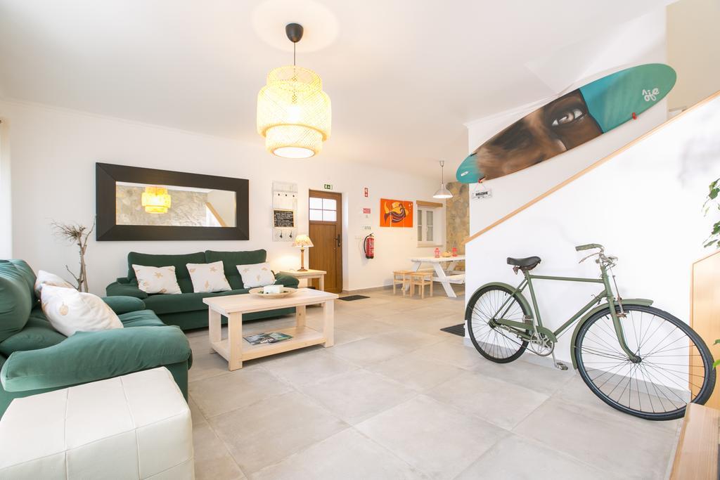 Alex Surf Hostel Đảo Đảo Baleal Ngoại thất bức ảnh