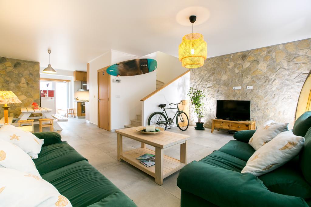 Alex Surf Hostel Đảo Đảo Baleal Ngoại thất bức ảnh